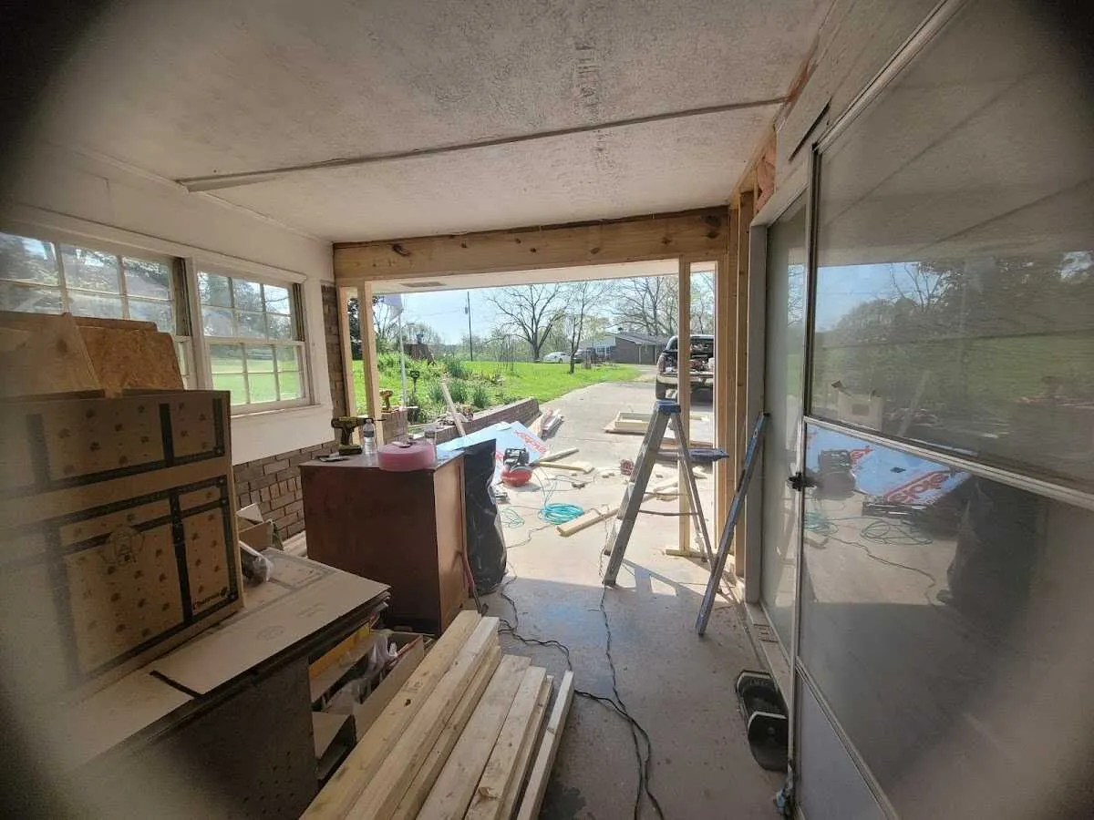 Air movers and dehumidifier for Drying & Dehumidification in Bloomingdale